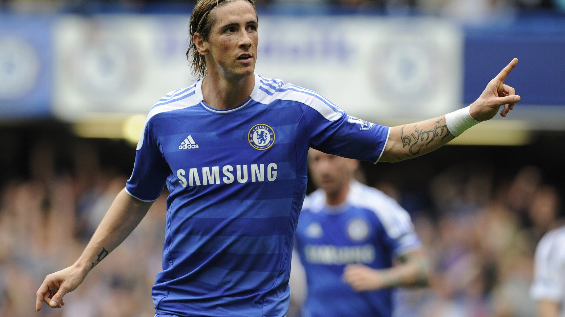 开云体育链接-后腰长距离推进能力是否决定比赛破局可能性，后腰对球队的重要性